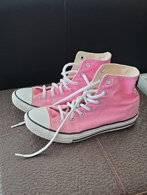 Converse Pink High-Top Youth Size 3